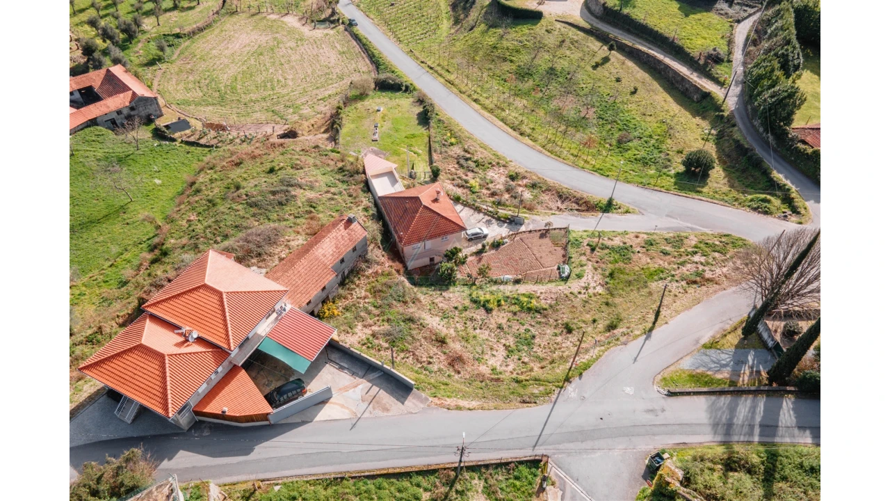 Terreno para Venda em Basto (São Clemente) Foto 3