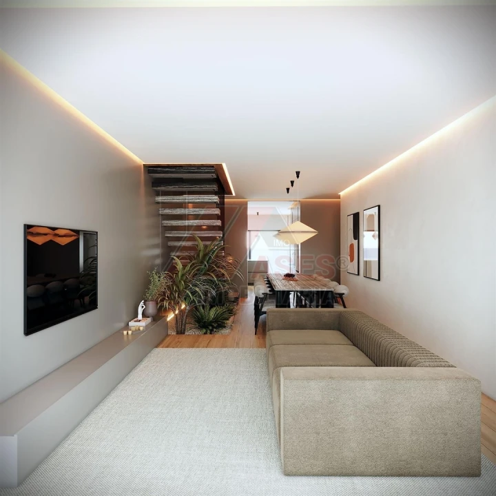 Moradia T4 para Venda em Travassos Foto 4