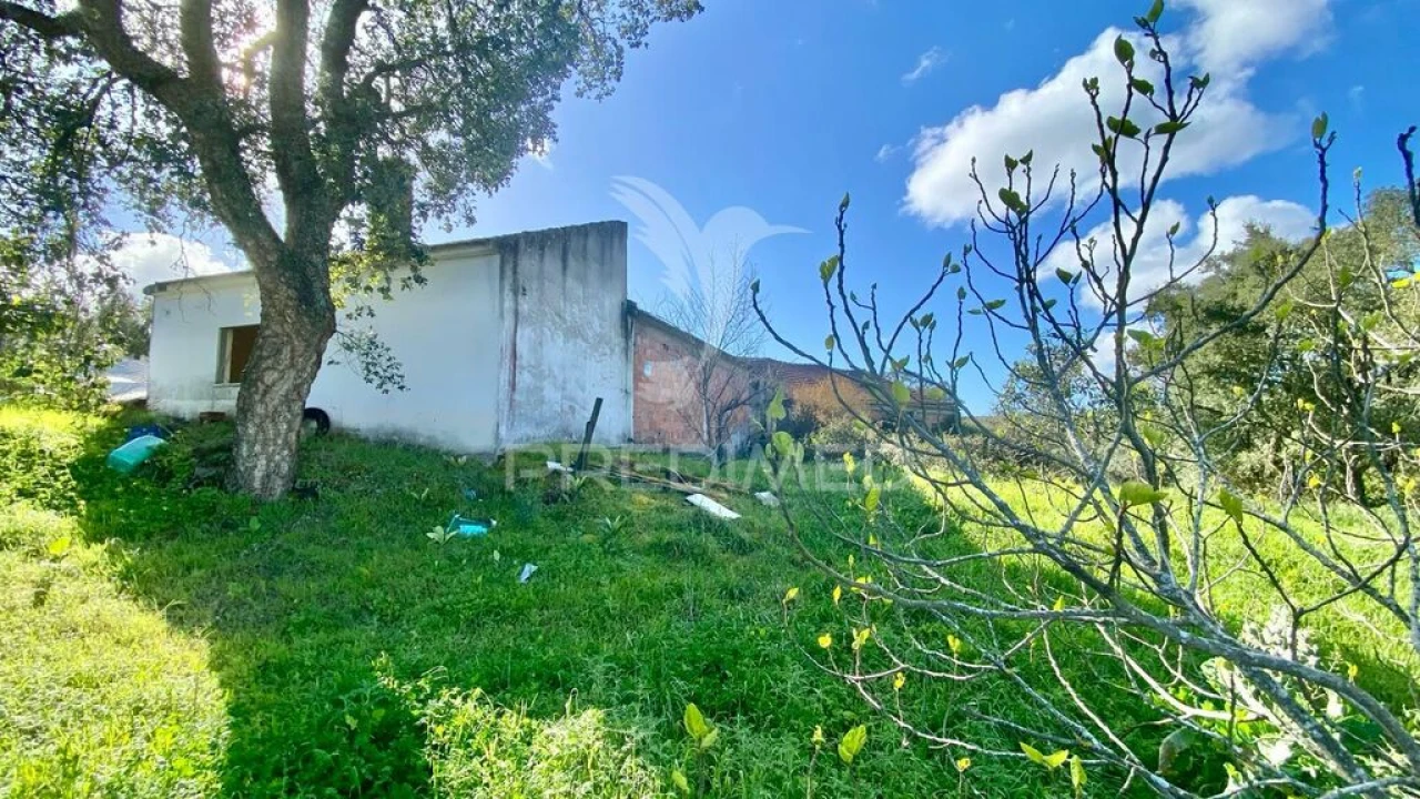 Moradia T2 para Venda em Rio Maior Foto 1