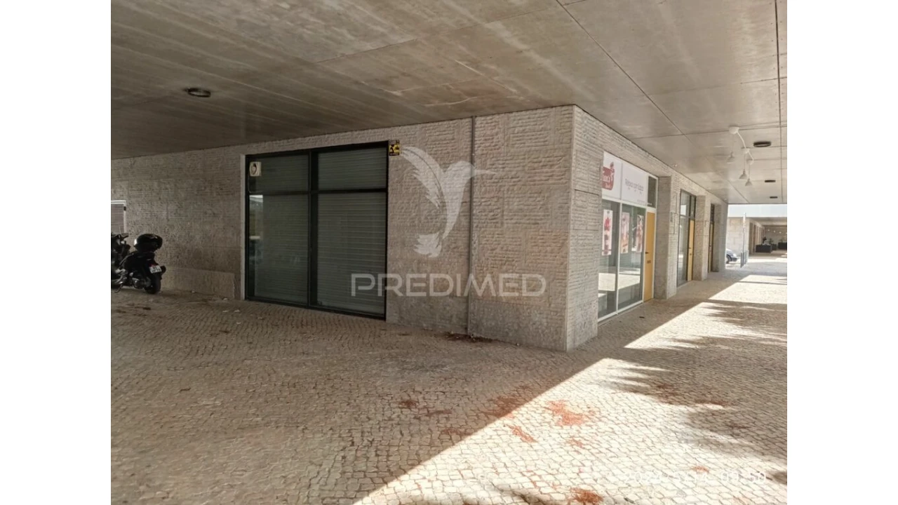 Loja para Venda em Olivais Foto 10