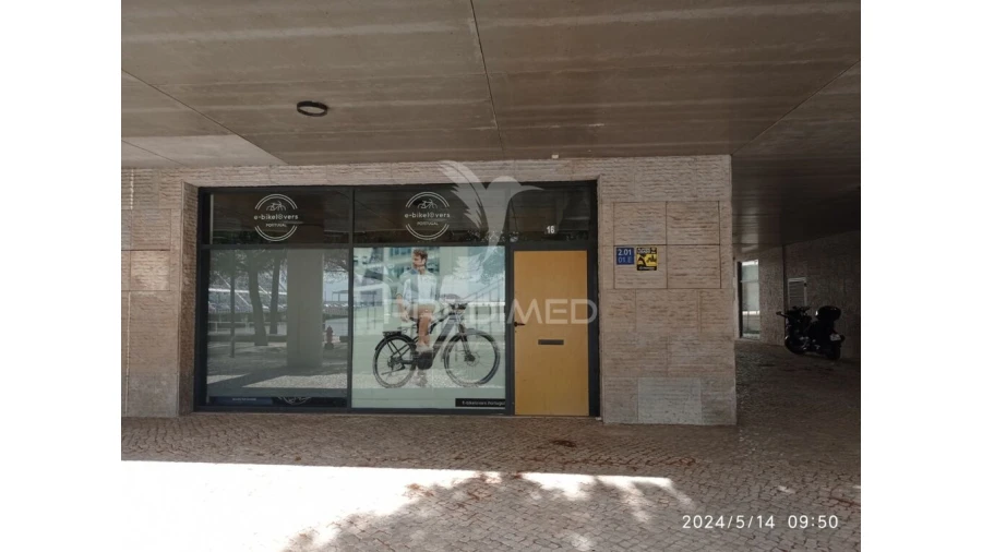 Loja para Venda em Olivais Foto 8