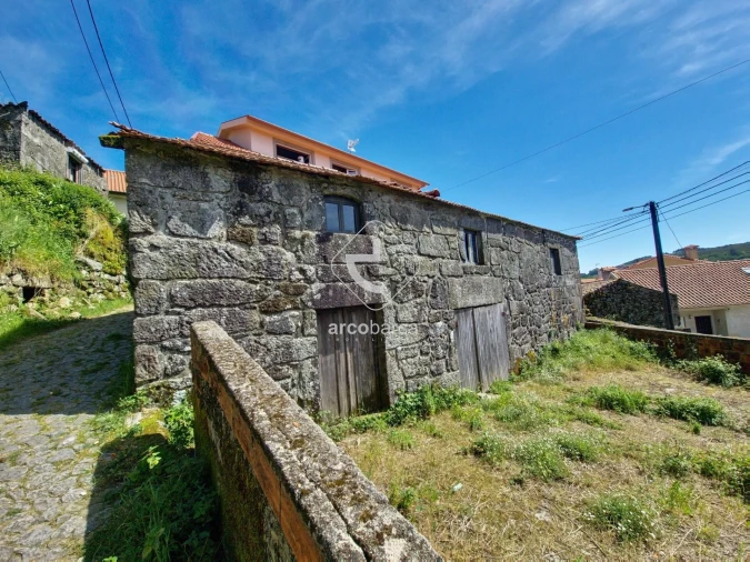 Moradia T2 para Venda em Beiral do Lima Foto 4