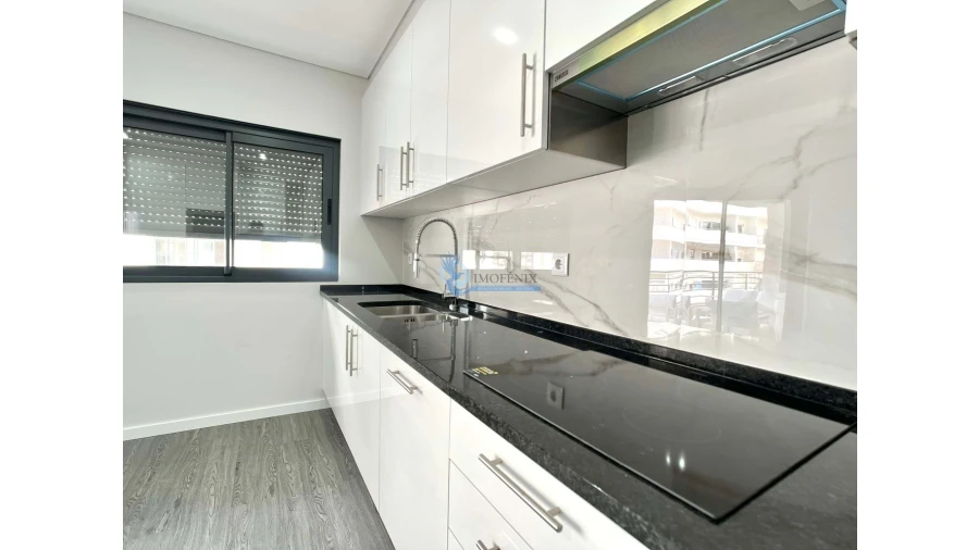 Apartamento T3 para Venda em Quelfes Foto 12