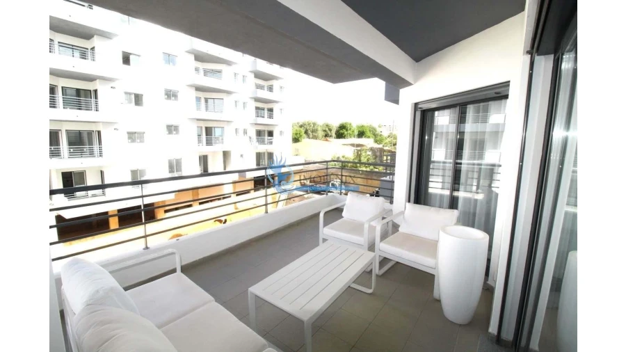 Apartamento T3 para Venda em Quelfes Foto 28