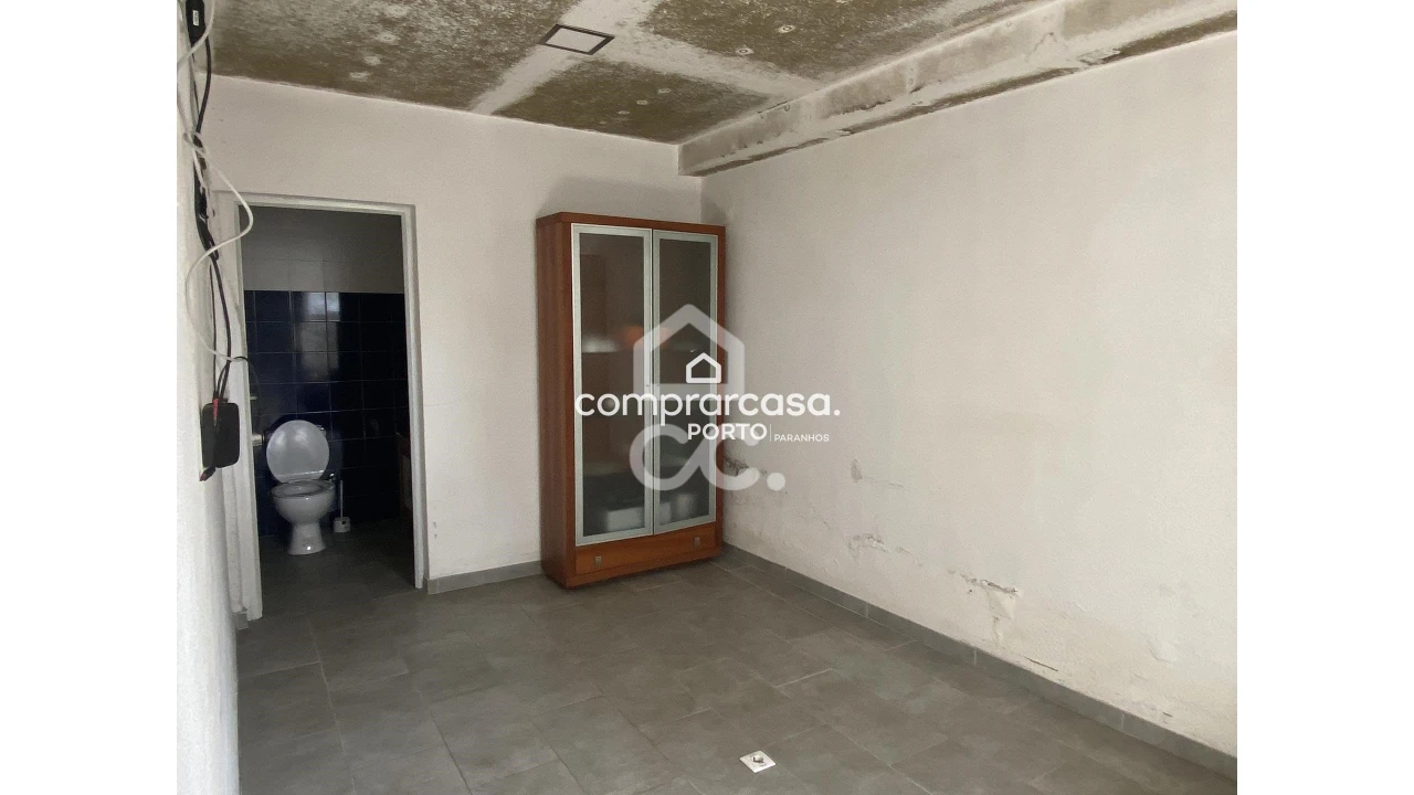 Armazém para Venda em São Felix da Marinha Foto 16