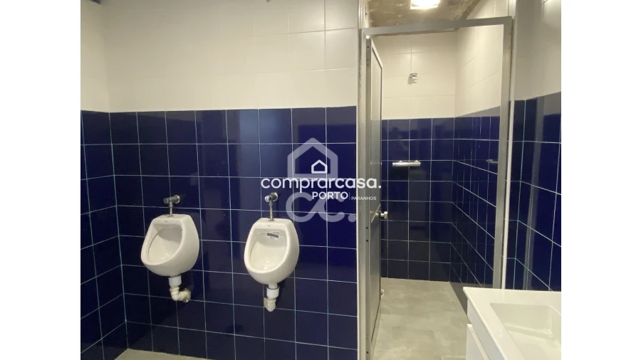 Armazém para Venda em São Felix da Marinha Foto 18