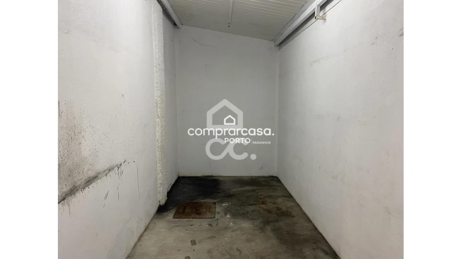 Armazém para Venda em São Felix da Marinha Foto 13