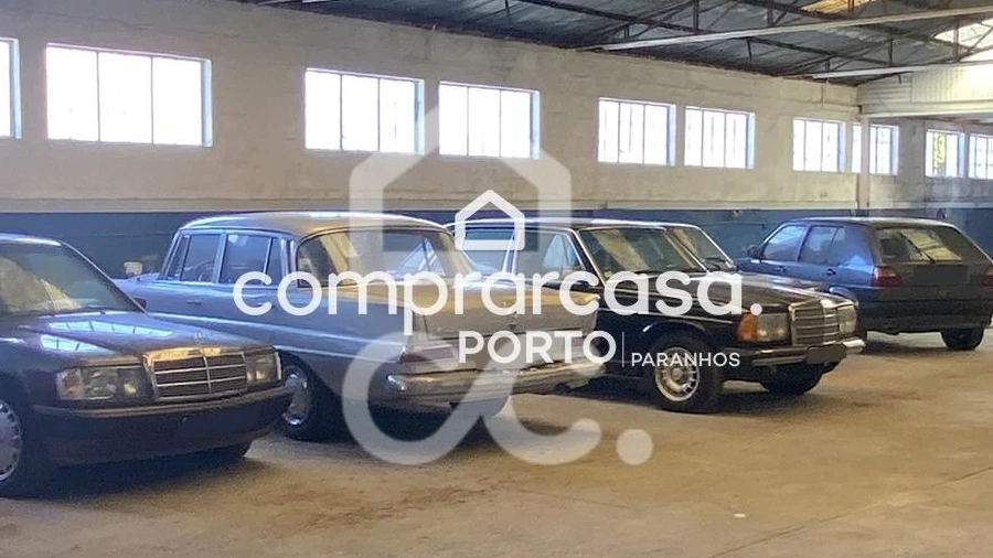 Armazém para Venda em São Felix da Marinha