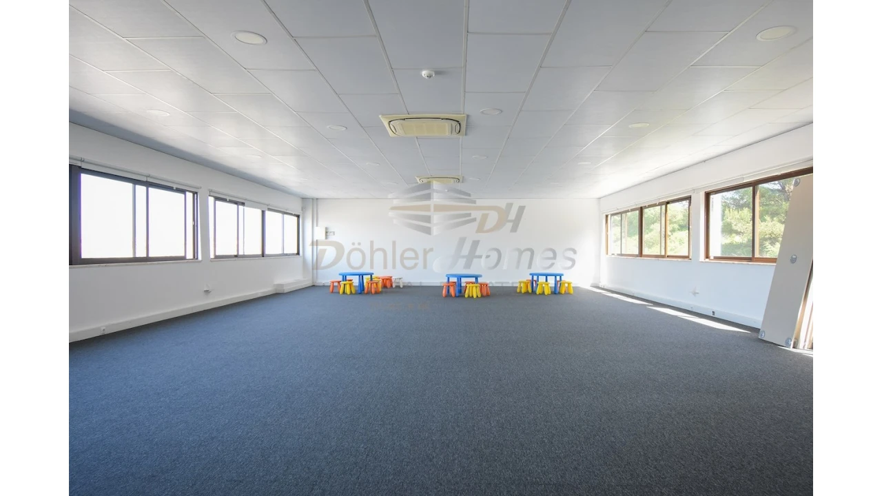 Prédio para Venda em Cacém e São Marcos Foto 35