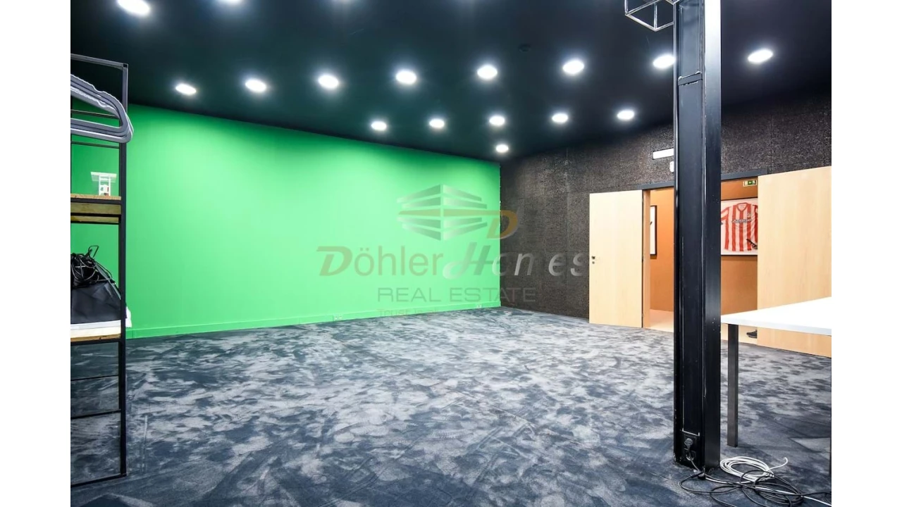 Prédio para Venda em Cacém e São Marcos Foto 25