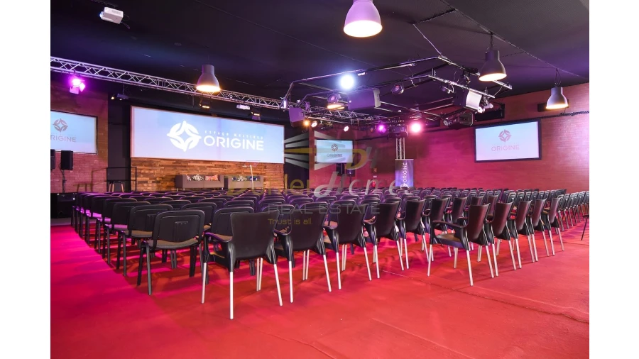 Prédio para Venda em Cacém e São Marcos Foto 40