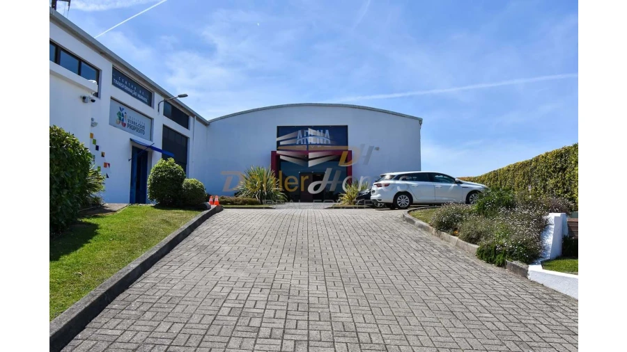 Prédio para Venda em Cacém e São Marcos Foto 9