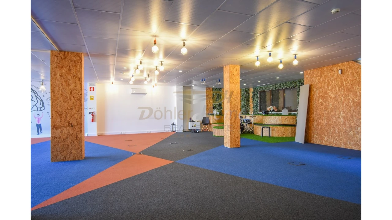 Prédio para Venda em Cacém e São Marcos Foto 13