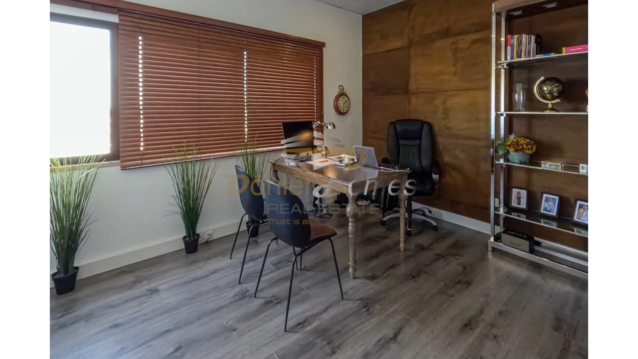 Prédio para Venda em Cacém e São Marcos Foto 21