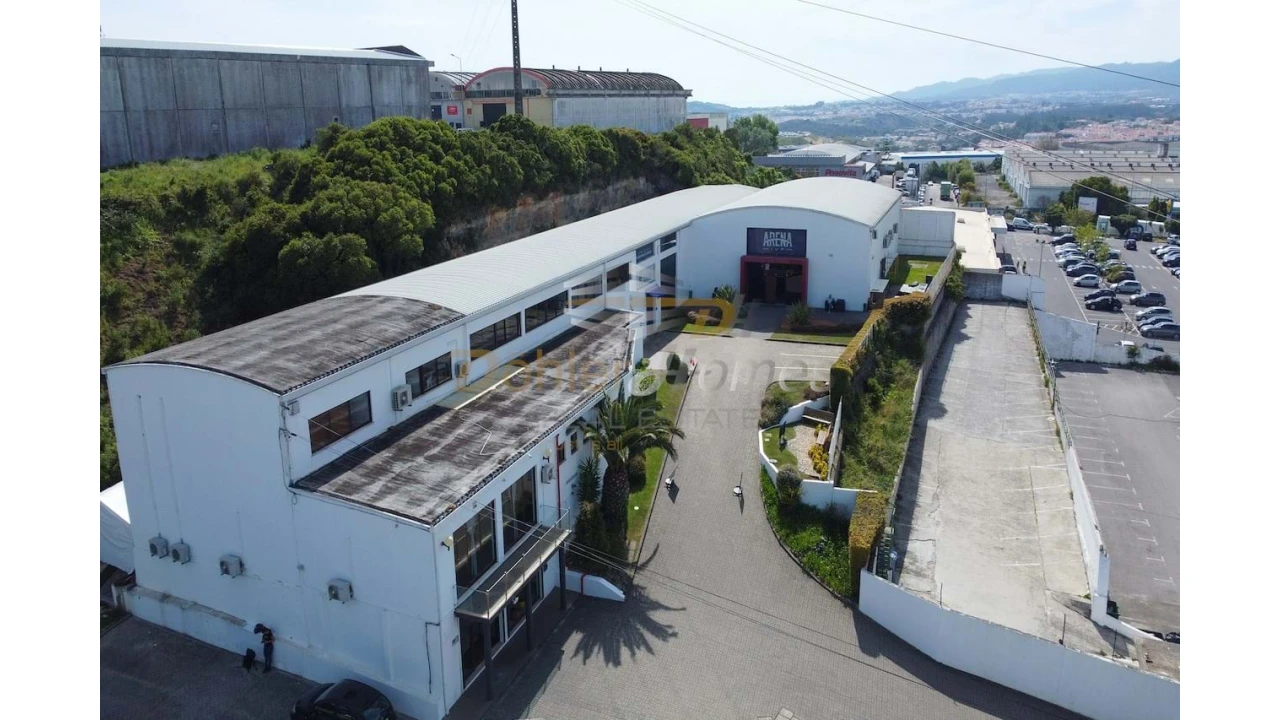 Prédio para Venda em Cacém e São Marcos Foto 2