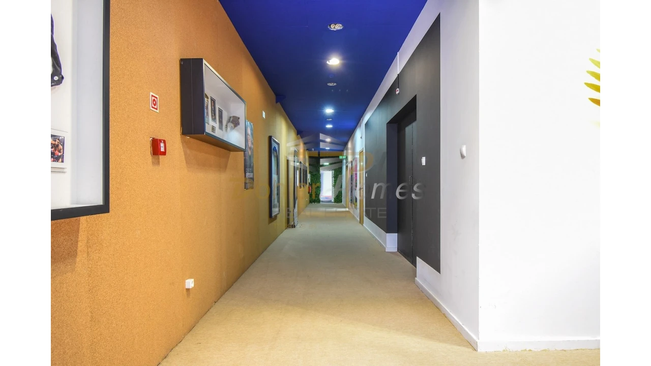 Prédio para Venda em Cacém e São Marcos Foto 23