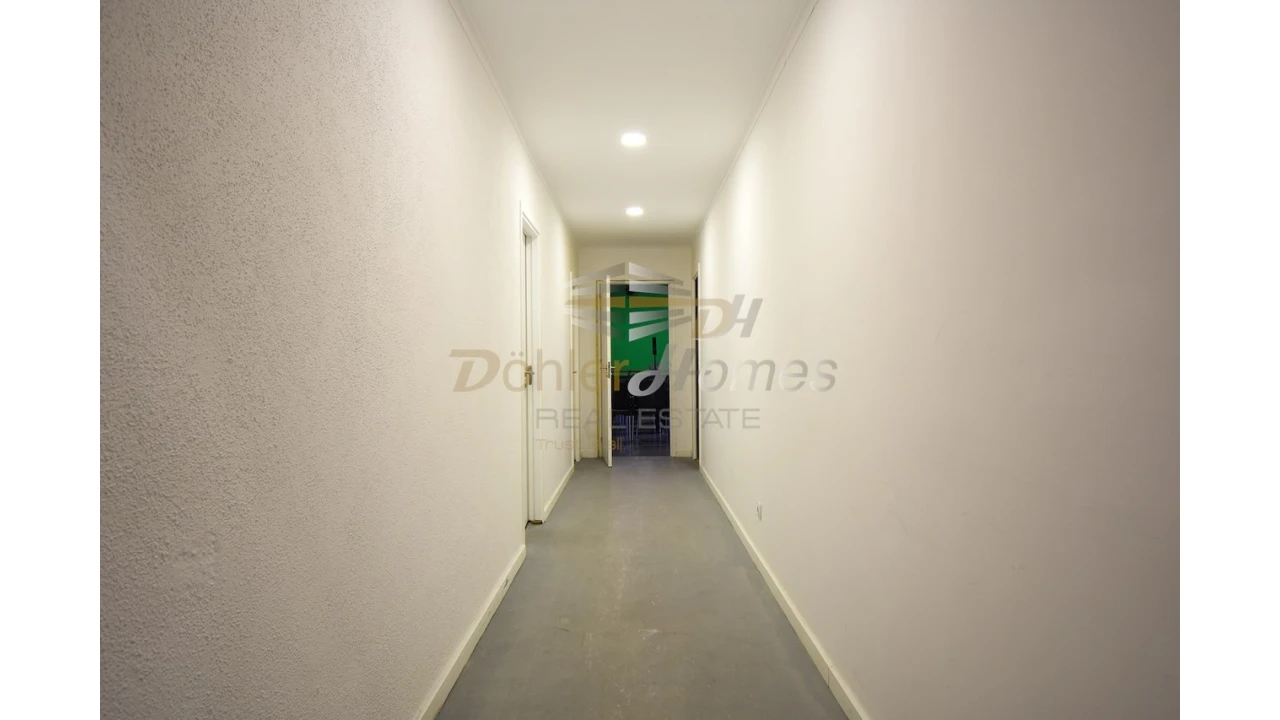 Prédio para Venda em Cacém e São Marcos Foto 26