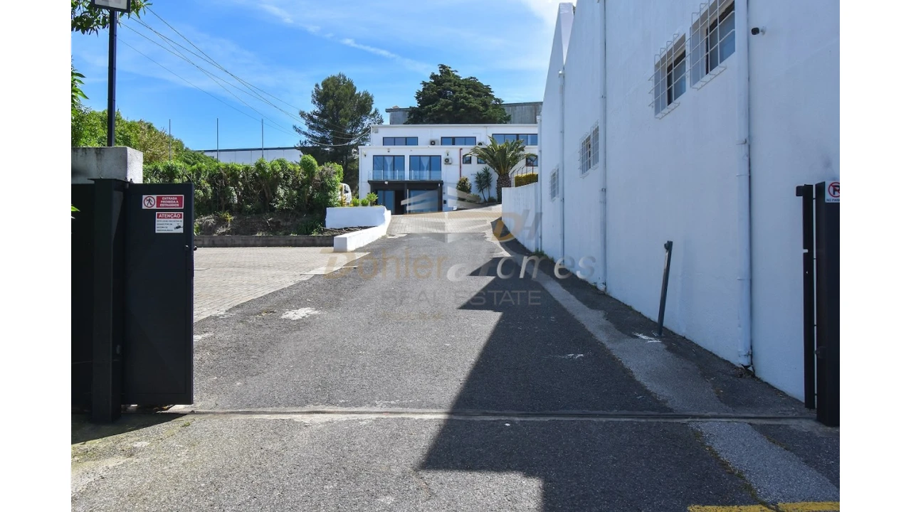 Prédio para Venda em Cacém e São Marcos Foto 6