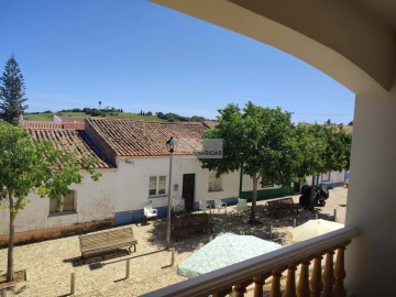Moradia T3 para Venda em Lagos (São Sebastião e Santa Maria)