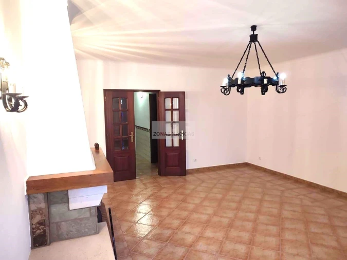 Moradia T3 para Venda em Lagos (São Sebastião e Santa Maria) Foto 2
