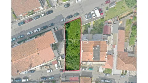 Terreno para Venda em Oliveira do Douro