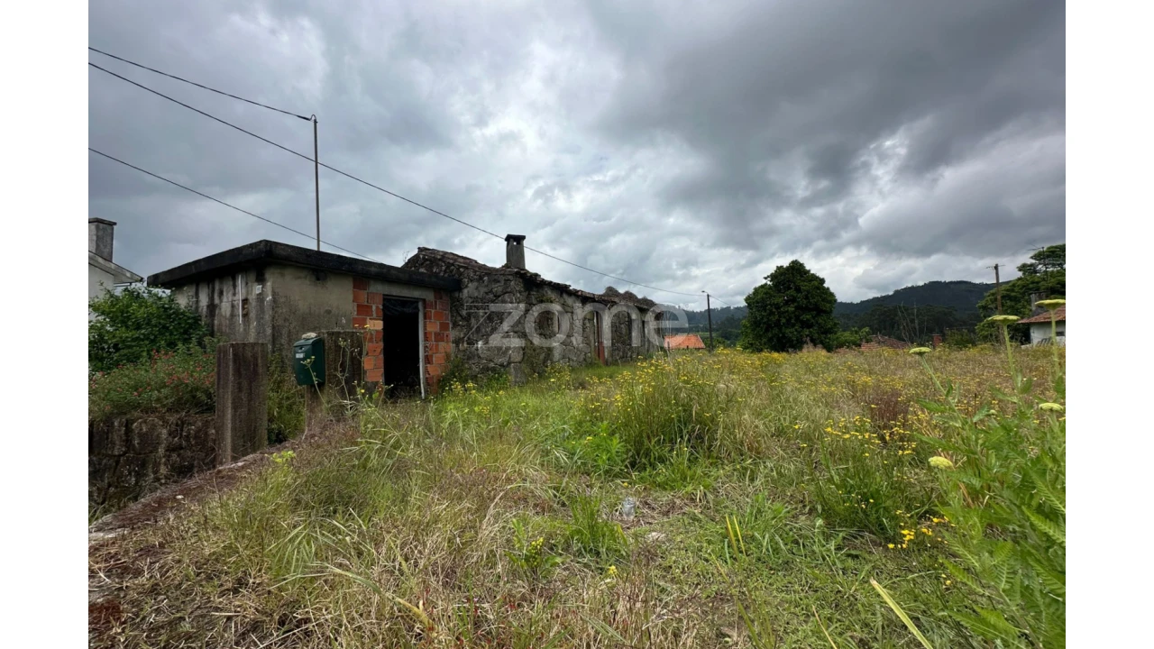 Moradia T2 para Venda em Pico Foto 3