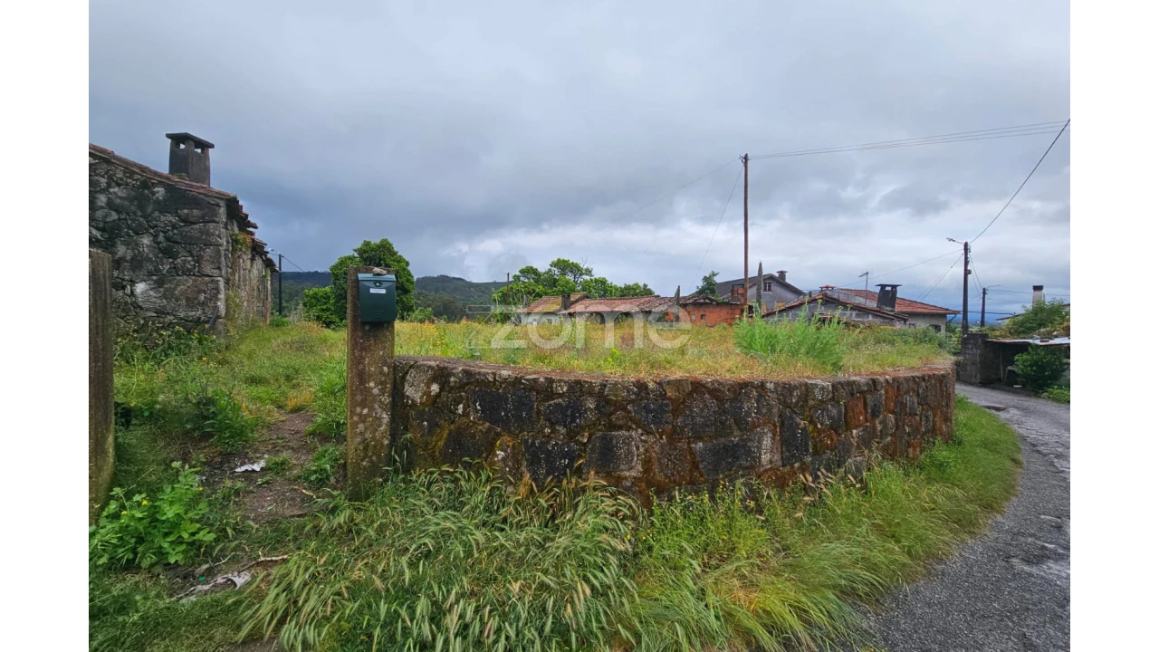 Moradia T2 para Venda em Pico Foto 9