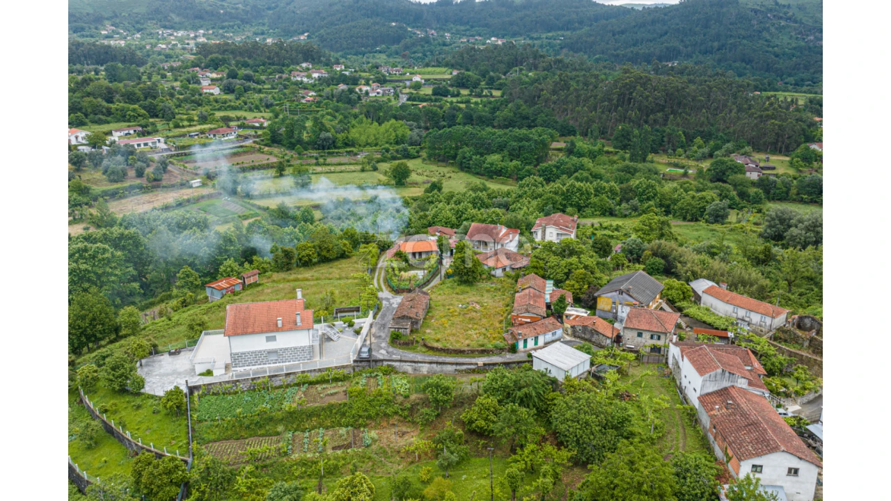 Moradia T2 para Venda em Pico Foto 10