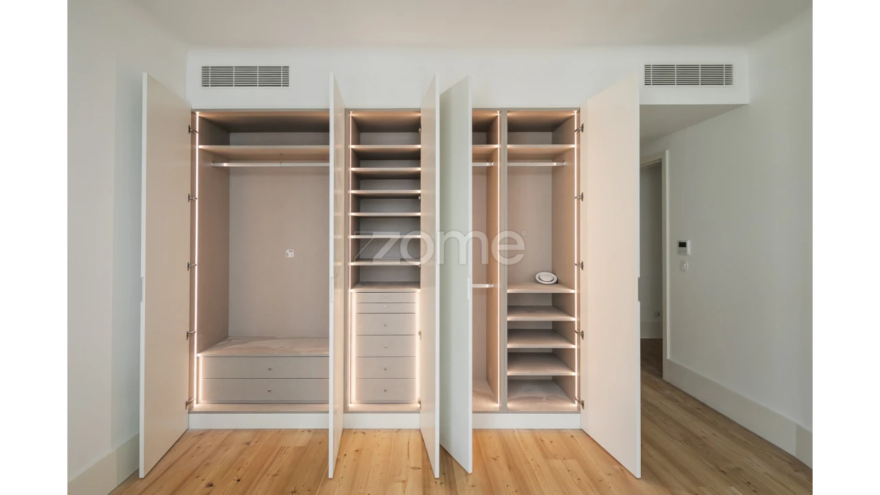 Apartamento T3 para Venda em Cedofeita, Santo Ildefonso, Sé, Miragaia, São Nicolau e Vitória Foto 44
