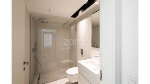 Apartamento T3 para Venda em Cedofeita, Santo Ildefonso, Sé, Miragaia, São Nicolau e Vitória