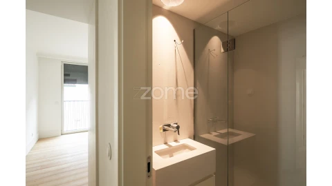 Apartamento T3 para Venda em Cedofeita, Santo Ildefonso, Sé, Miragaia, São Nicolau e Vitória