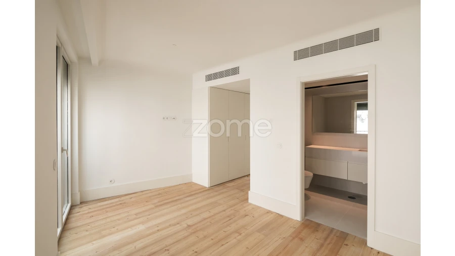 Apartamento T3 para Venda em Cedofeita, Santo Ildefonso, Sé, Miragaia, São Nicolau e Vitória Foto 40