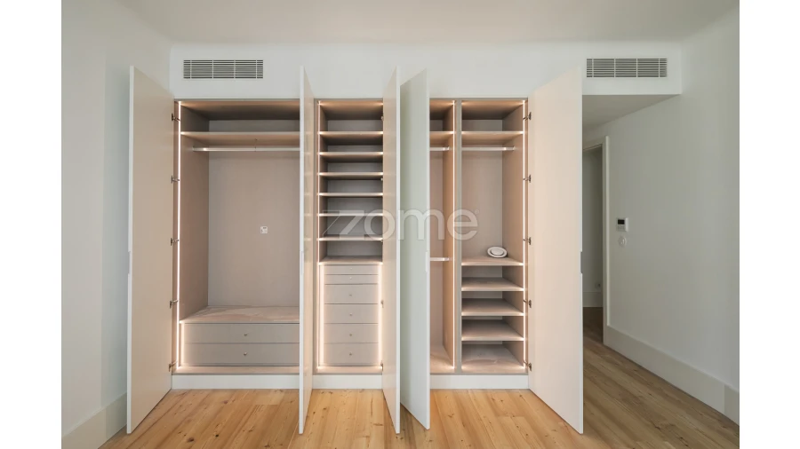 Apartamento T3 para Venda em Cedofeita, Santo Ildefonso, Sé, Miragaia, São Nicolau e Vitória Foto 44