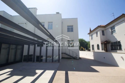 Moradia T3 para Venda em Lordelo do Ouro e Massarelos