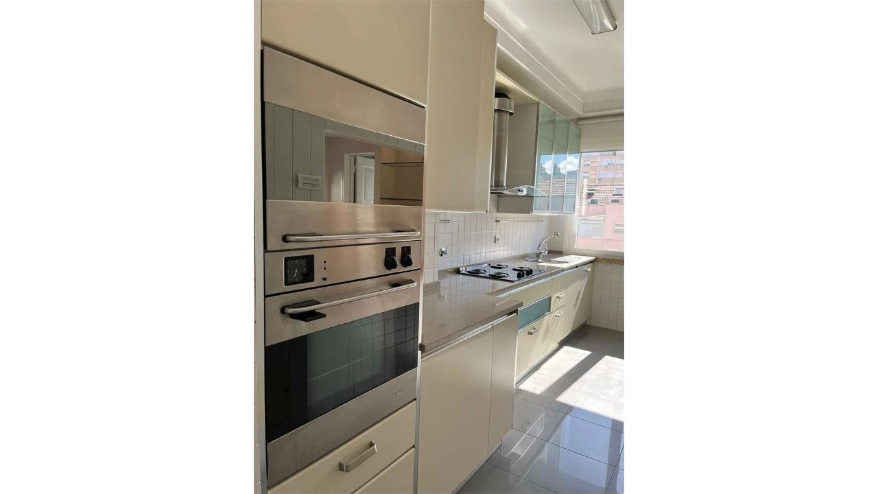 Apartamento T3 para Venda em Alvalade Foto 5