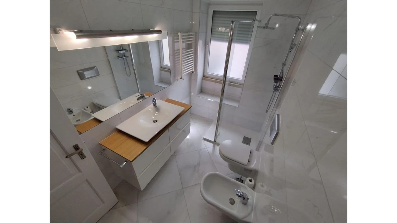 Apartamento T3 para Venda em Alvalade Foto 14