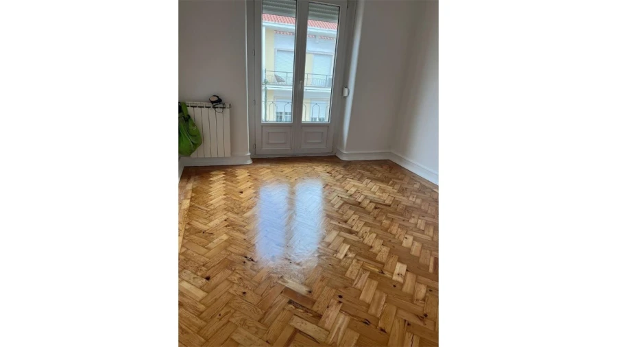 Apartamento T3 para Venda em Alvalade Foto 10