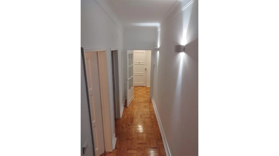 Apartamento T3 para Venda em Alvalade Foto 11