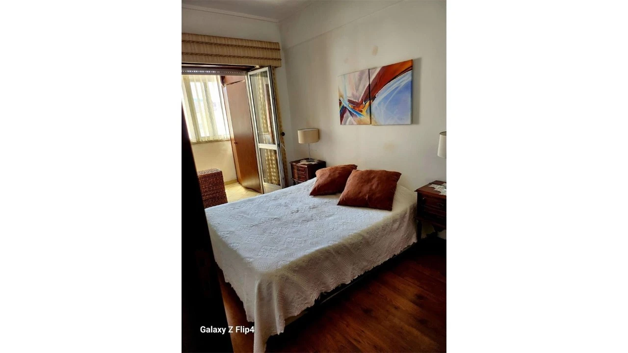 Apartamento T3 para Venda em Benfica Foto 3