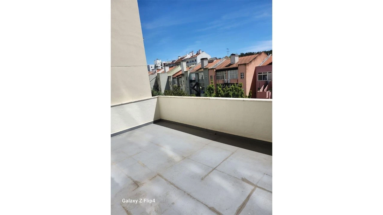 Apartamento T3 para Venda em Benfica Foto 10
