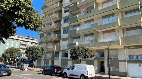 Apartamento T3 para Venda em Póvoa de Varzim, Beiriz e Argivai
