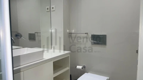 Apartamento T3 para Venda em Póvoa de Varzim, Beiriz e Argivai