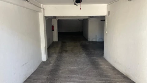 Apartamento T3 para Venda em Póvoa de Varzim, Beiriz e Argivai