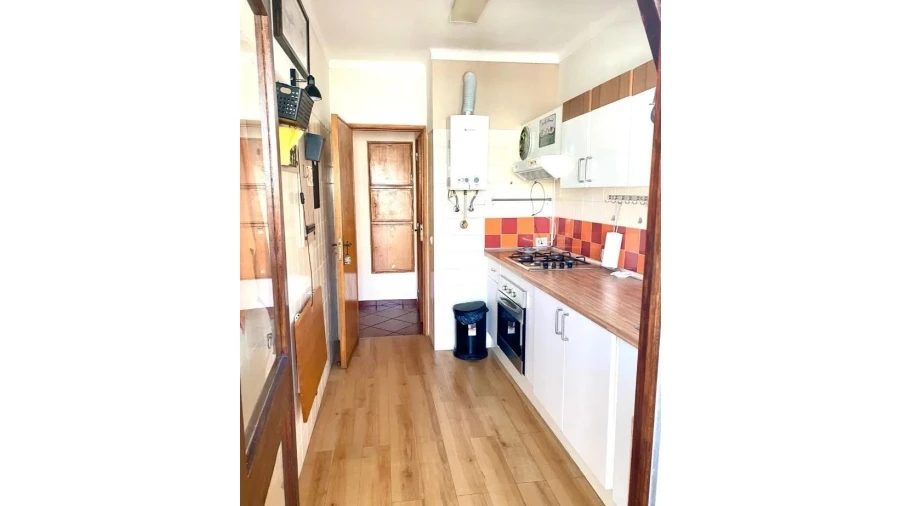 Apartamento para Venda em Carcavelos e Parede Foto 4