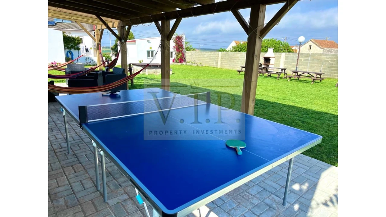 Moradia T11 para Venda em Atouguia da Baleia Foto 19