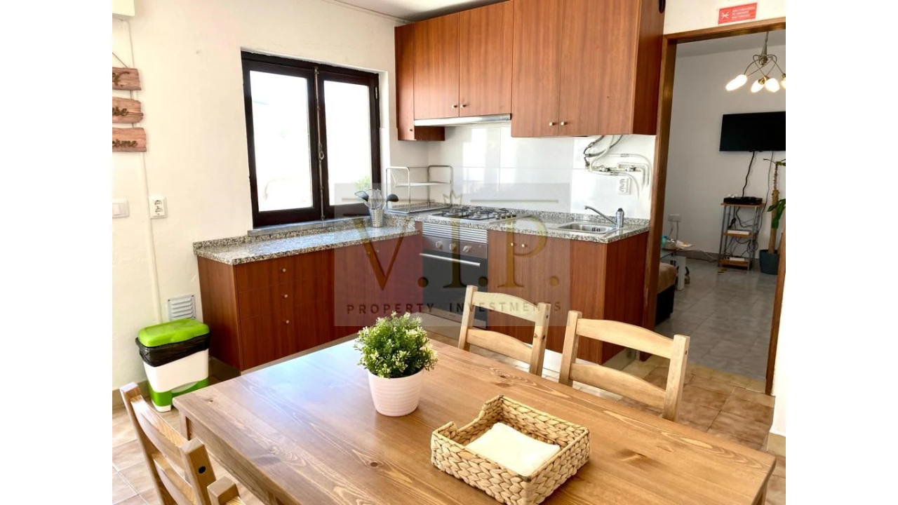 Moradia T11 para Venda em Atouguia da Baleia Foto 26