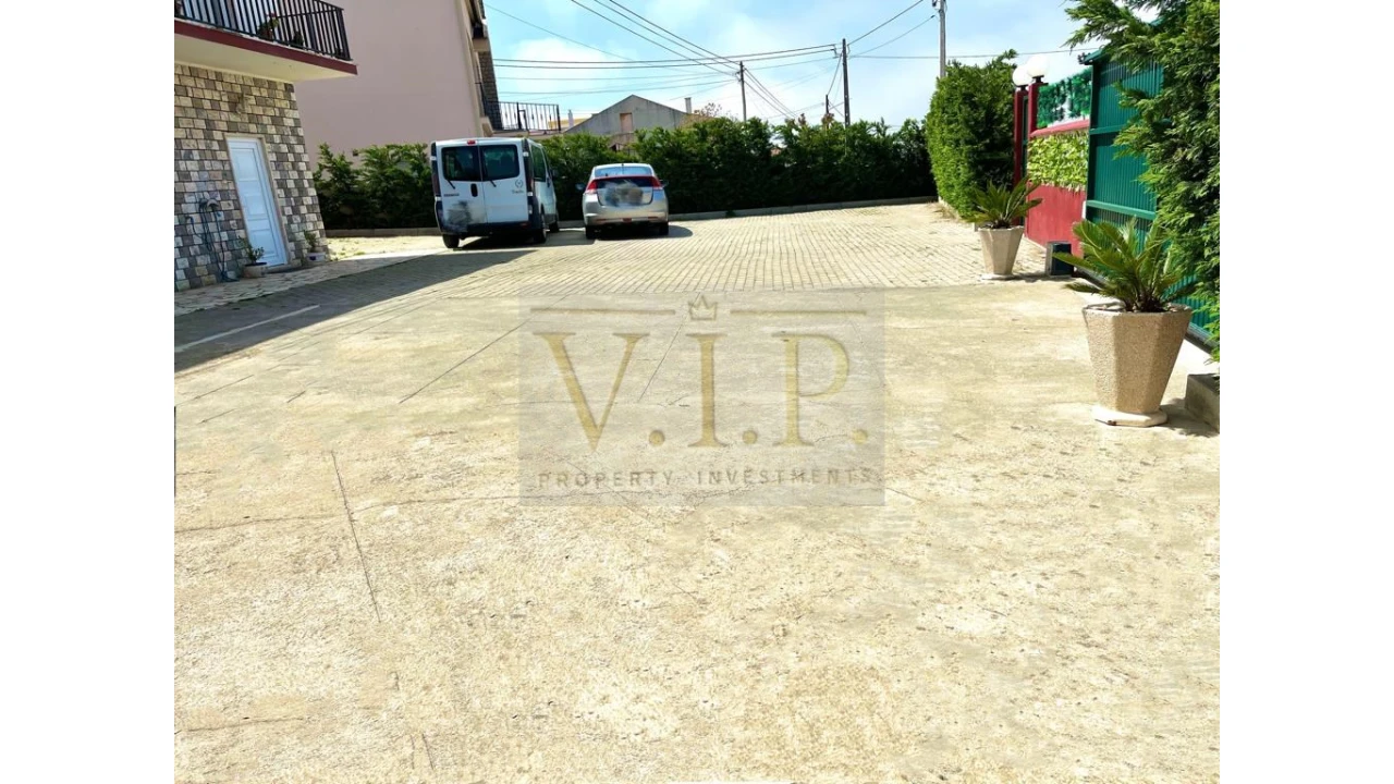 Moradia T11 para Venda em Atouguia da Baleia Foto 56