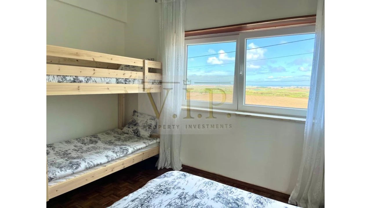 Moradia T11 para Venda em Atouguia da Baleia Foto 61