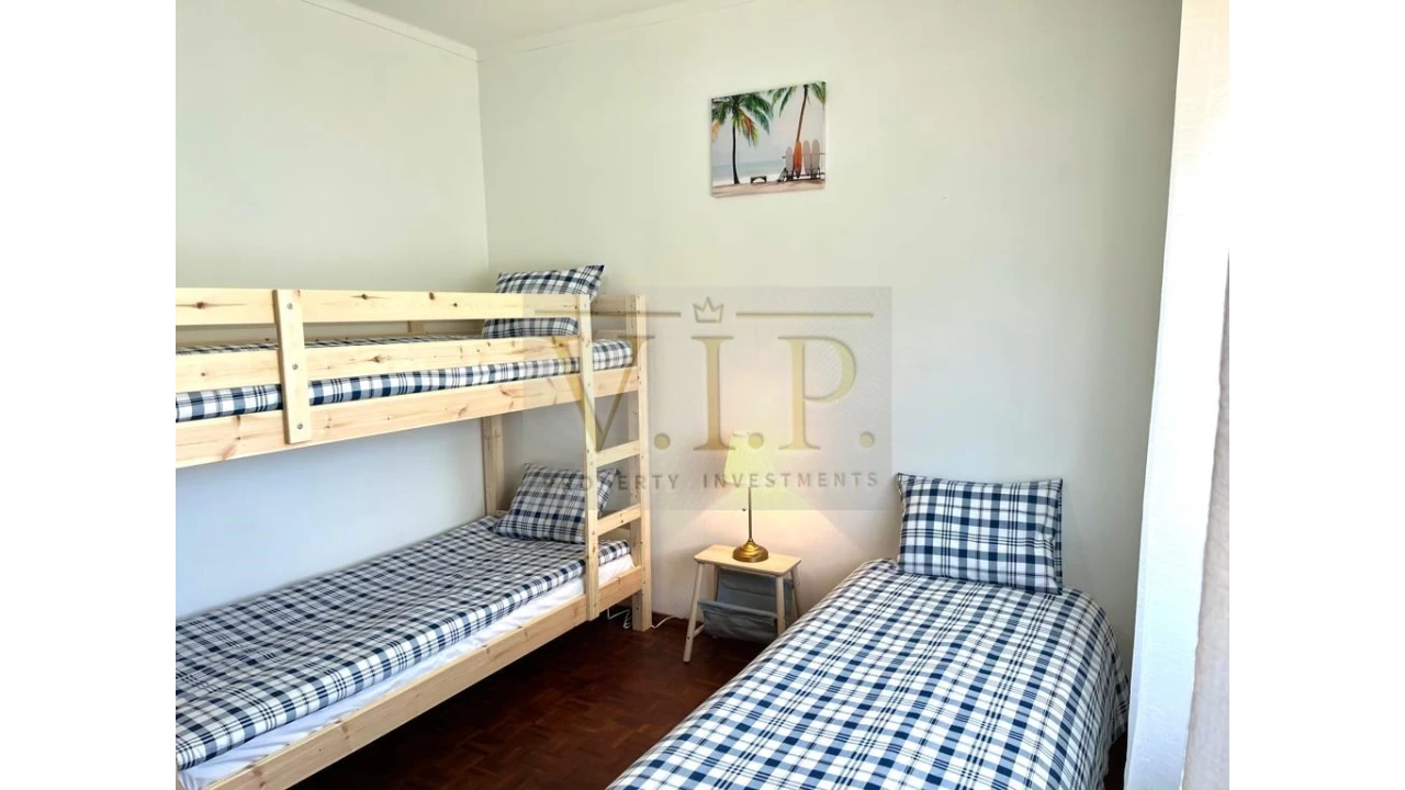 Moradia T11 para Venda em Atouguia da Baleia Foto 63