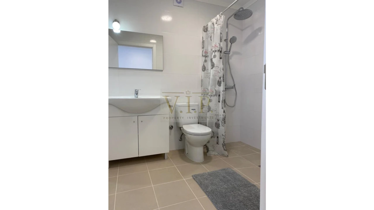 Moradia T11 para Venda em Atouguia da Baleia Foto 70